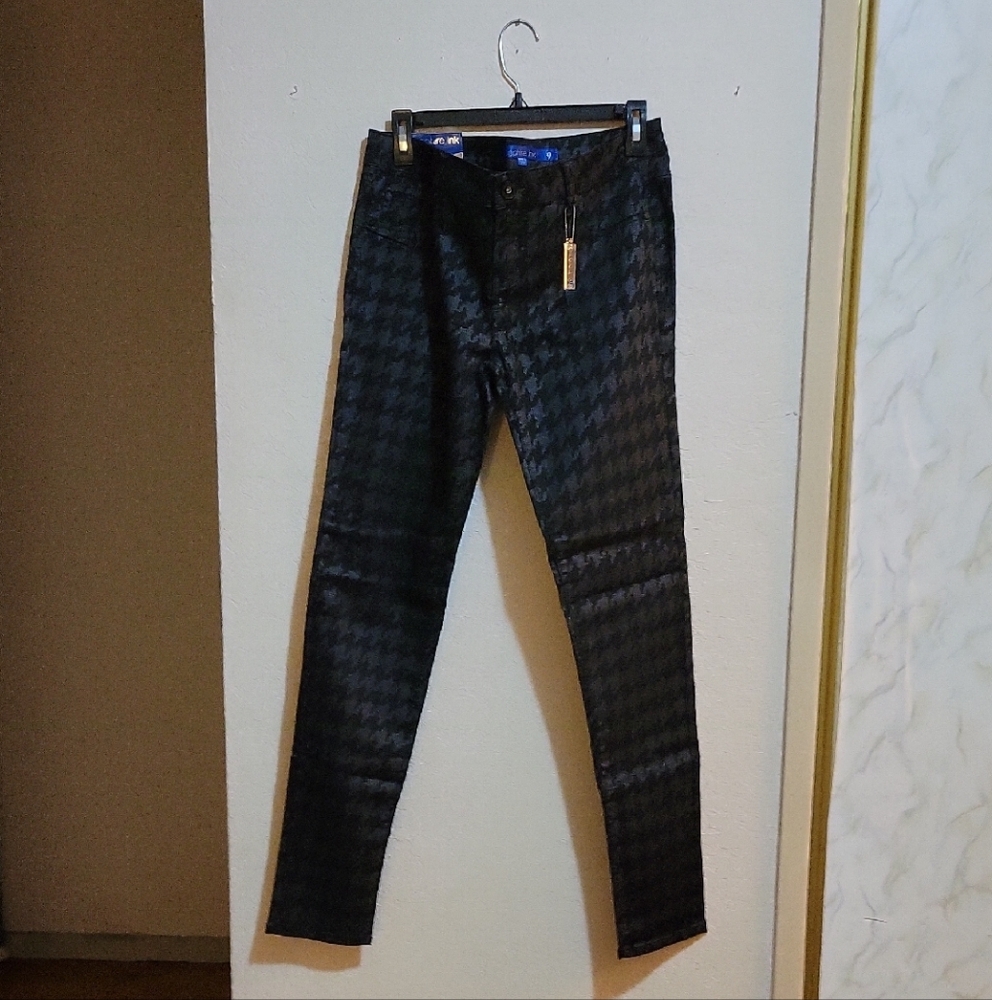 Elegant Black Houndstooth Woman's Dress Jeans